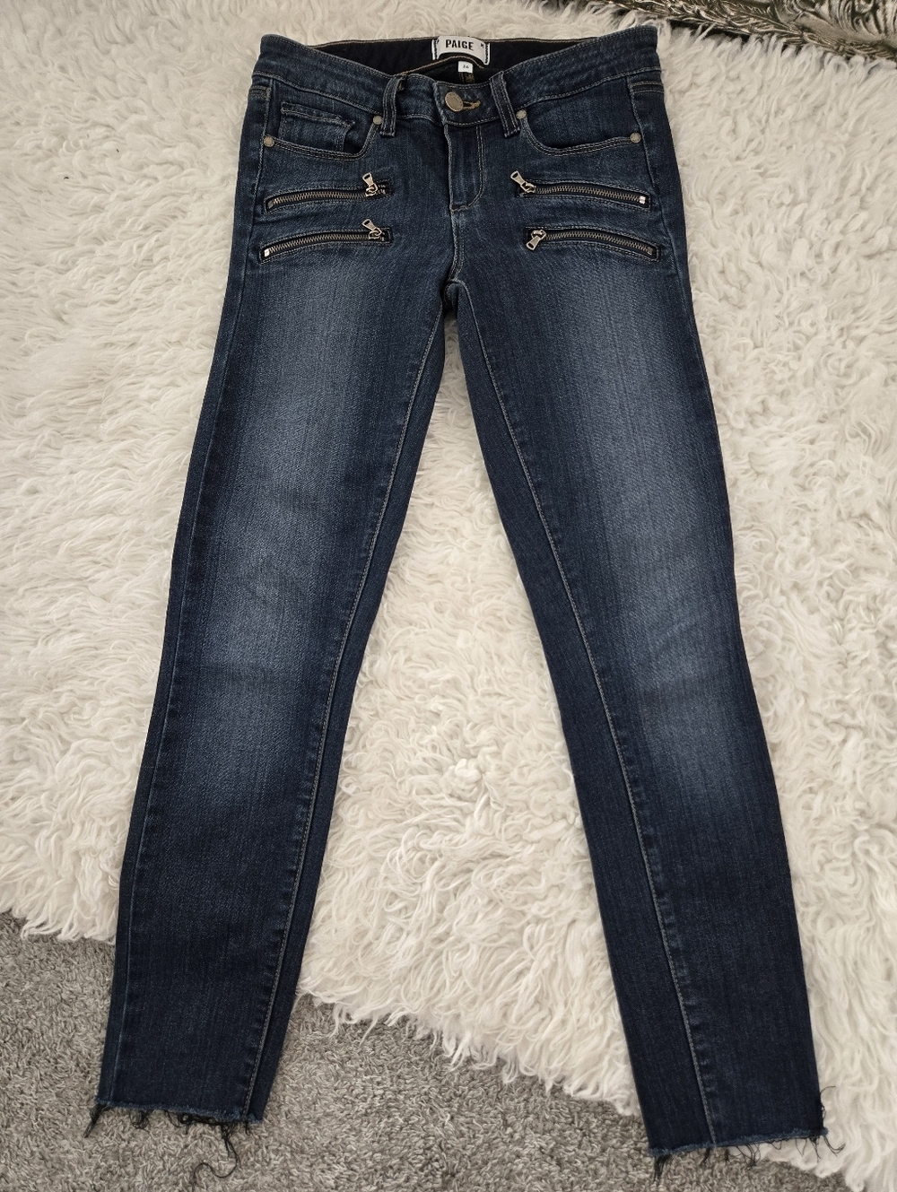 PAIGE Edgemont Skinny jeans size 26.